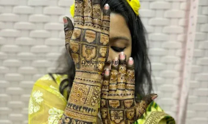 Nidhi Mehandi